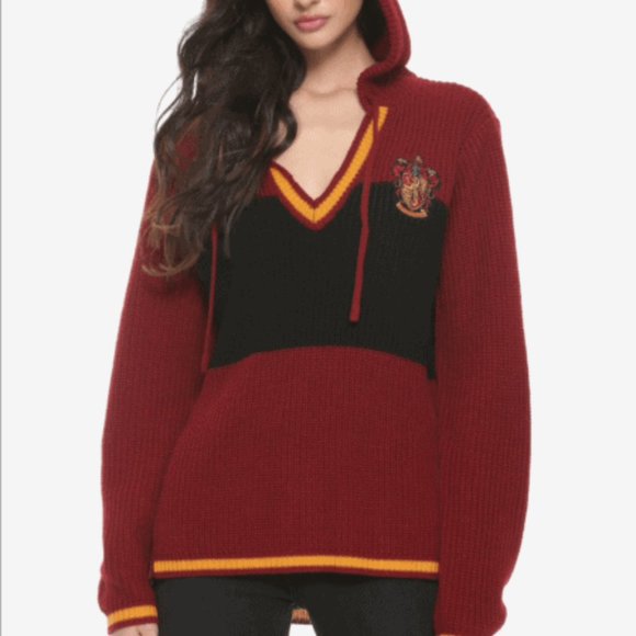 Harry Potter Sweaters - BRAND NEW HARRY POTTER GRYFFINDOR GIRLS HOODED SWEATER